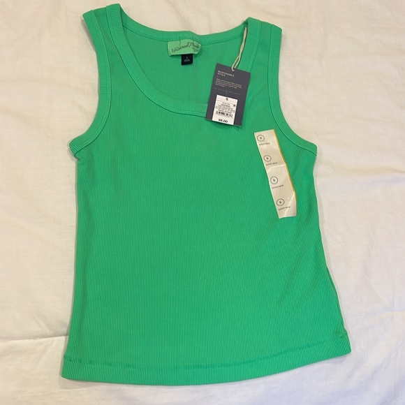 NWT bundle of 2 Small green tops. Bright green Tank top and lime green b… - Picture 2 of 6